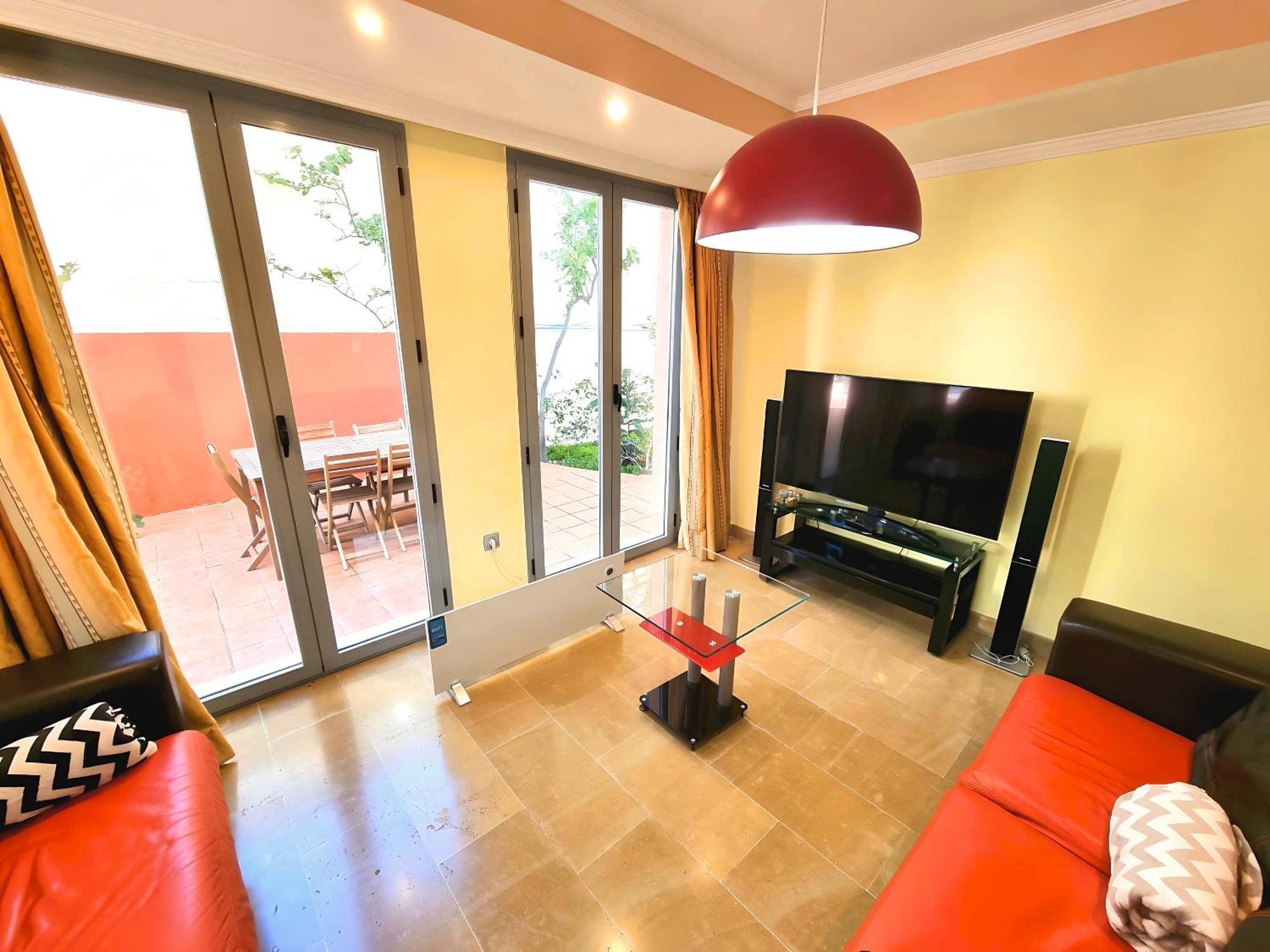 Stunning With Outdoor Swimmingpool, 4 Bedrooms And Wifi Сasa de vacaciones *